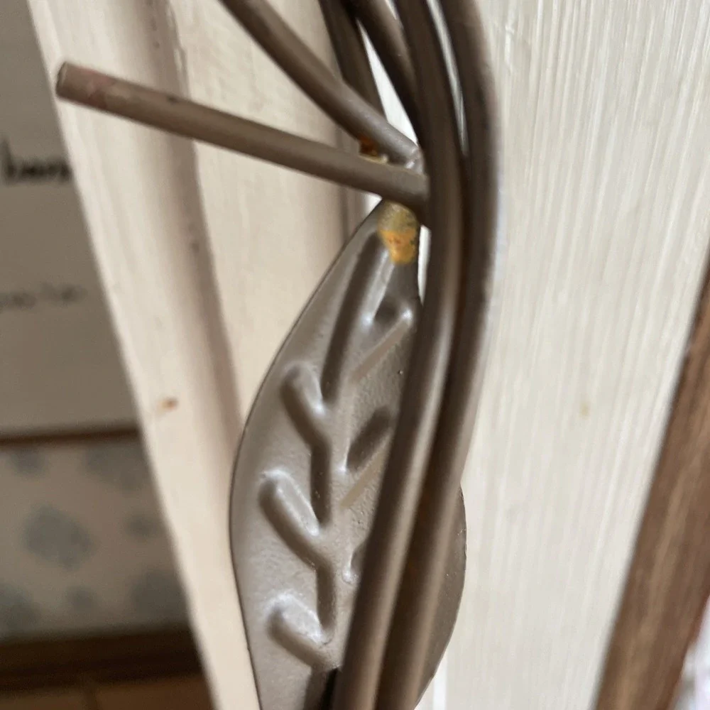 The Unbranded Brand cute metal
